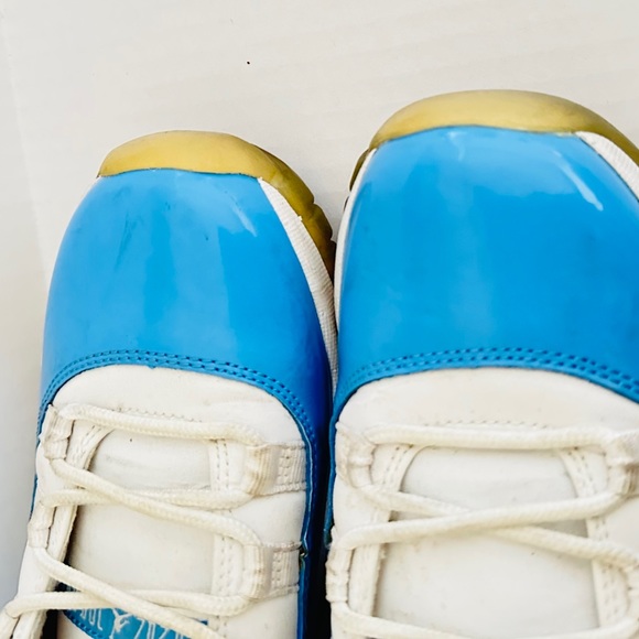 Jordan Retro 11. Size 6 youth boys. Women size 8. Like new. Worn some - Picture 4 of 4